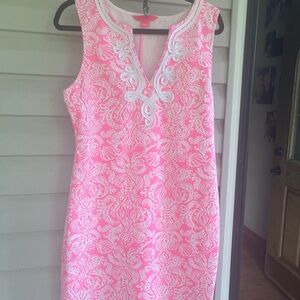 Lilly Pulitzer pink knit dress with white piping, size large